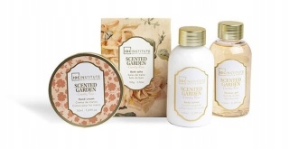 ZESTAW PREZENTOWY KOSMETYKÓW PREZENT DLA KOBIET DO CIAŁA I KĄPIELI SCENTED GARDEN COUNTRY ROSE